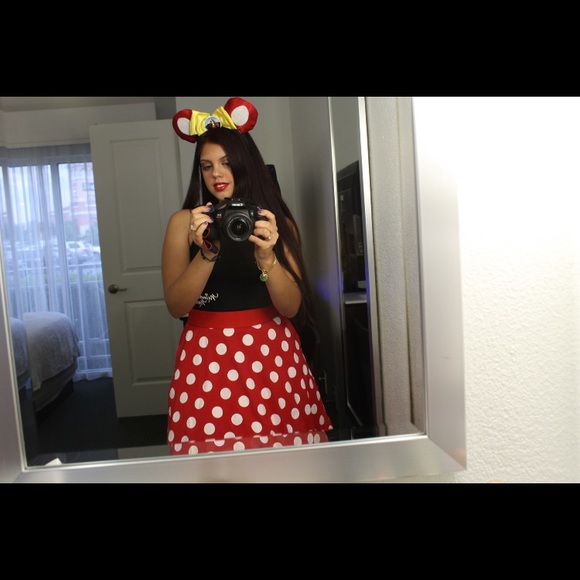 Meet your Posher, Emellie - Picture 2 of 3